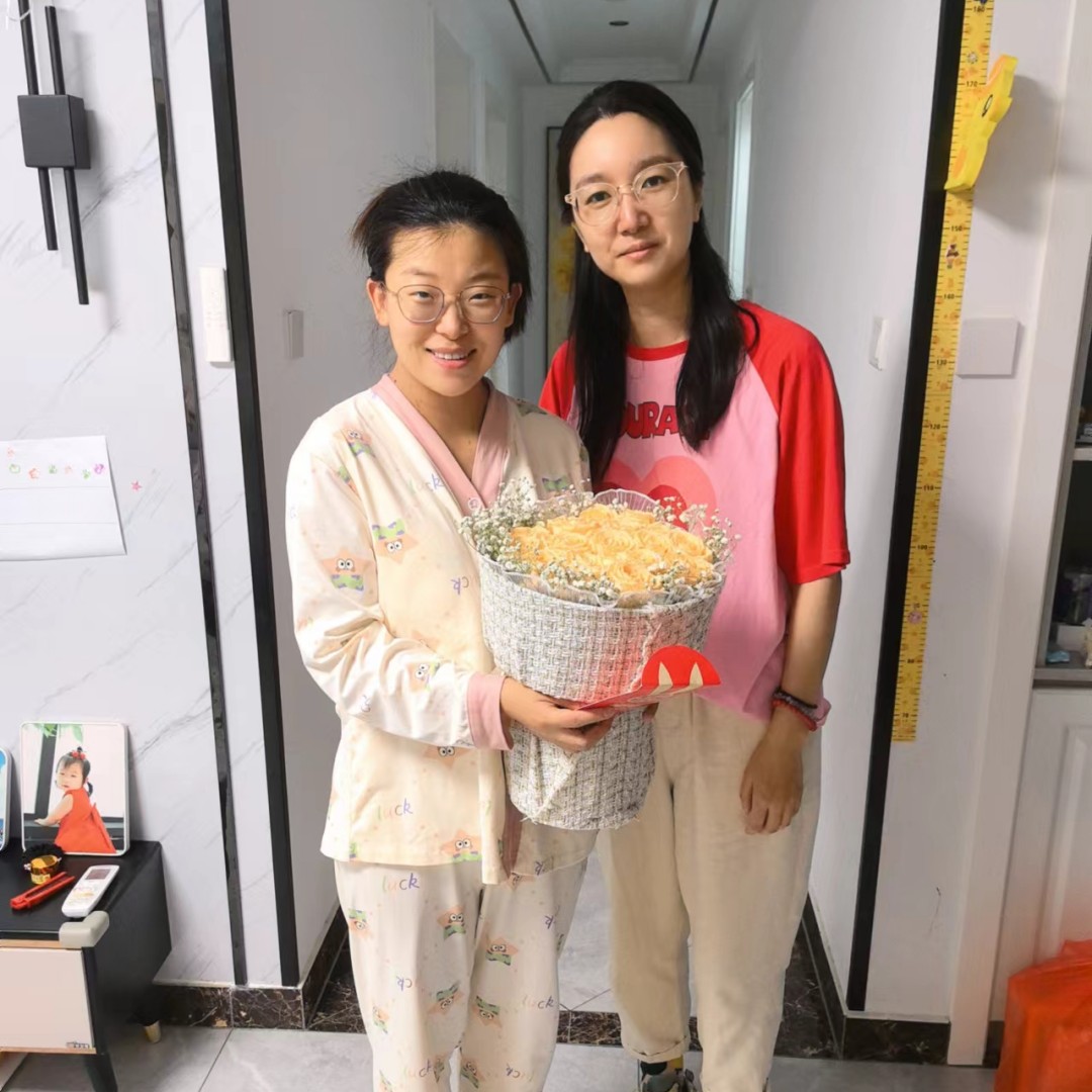 慰問生育職工，做好“娘家人”